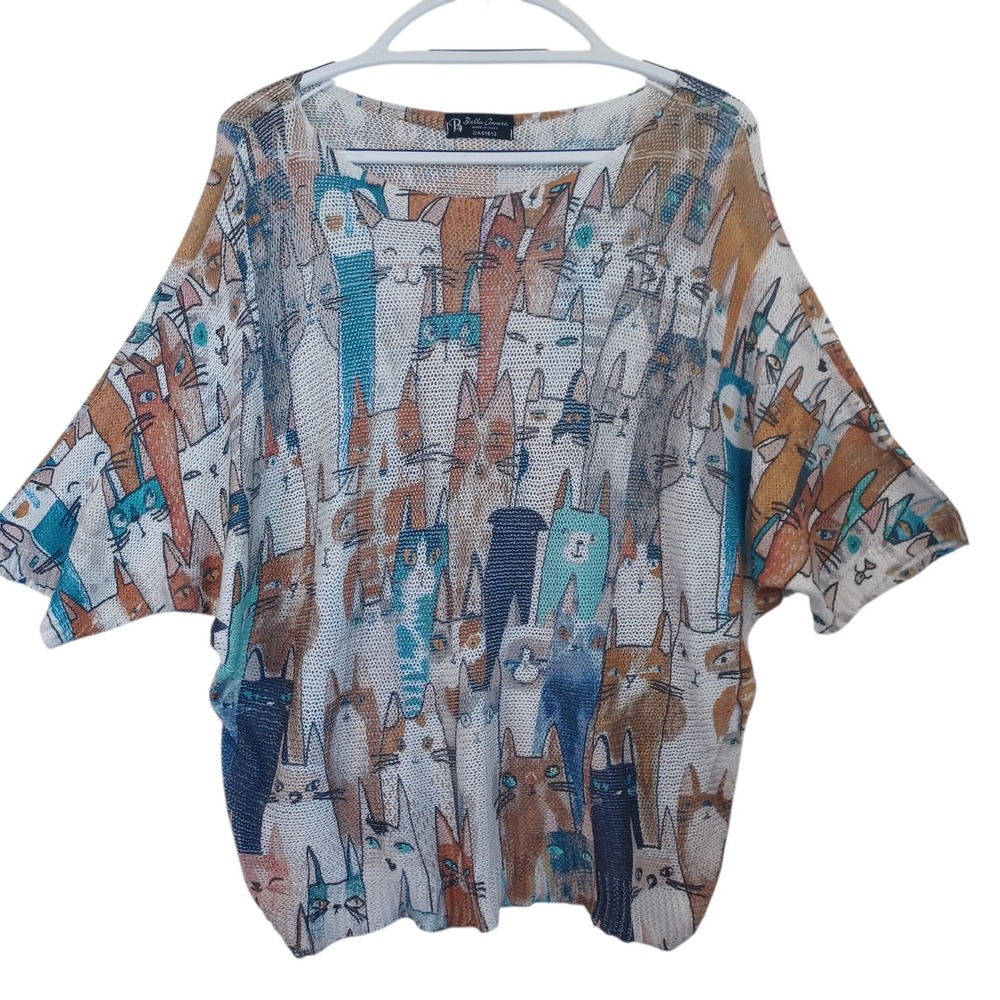 Bella Amore Italy Women Knit Top Lightweight Dolman Sleeve All Over Cat Print‎